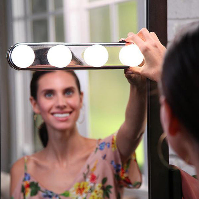 Portable 4 LED Bulbs Studio Make Up Light Super Bright Cosmetic Mirror Light Kit Battery Powered Makeup Light Bathroom Light